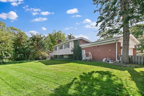 393 E Park Ave, Elmhurst, IL 60126 photo 29