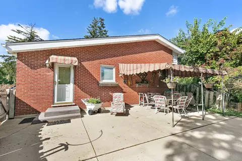 393 E Park Ave, Elmhurst, IL 60126 photo 26