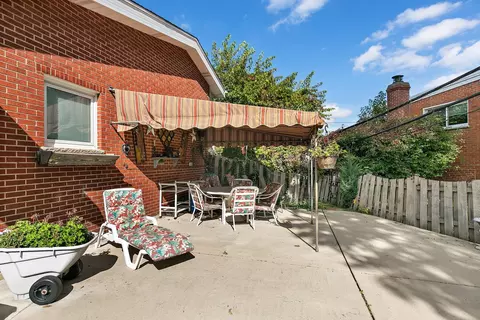 393 E Park Ave, Elmhurst, IL 60126 photo 28