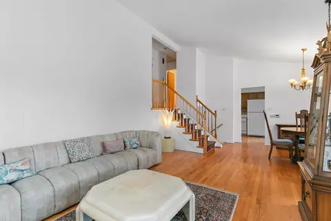 393 E Park Ave, Elmhurst, IL 60126 photo 7