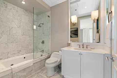 159 E Walton Pl #14CD, Chicago, IL 60611 photo 25