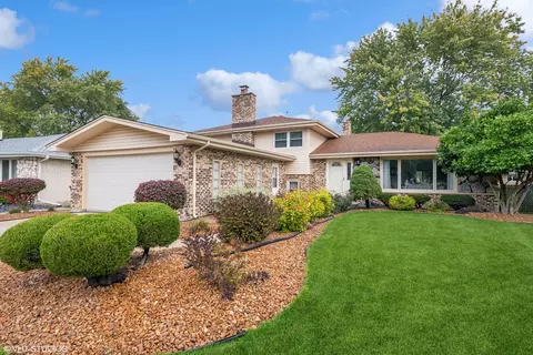 7744 Wheeler Dr, Orland Park, IL 60462