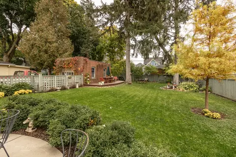485 Mary Pl, Elgin, IL 60120 photo 9