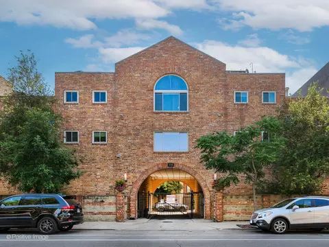 1835 N Halsted St #1, Chicago, IL 60614