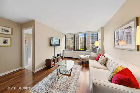 222 E Pearson St #904, Chicago, IL 60611 photo 5