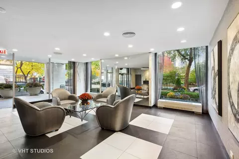 222 E Pearson St #904, Chicago, IL 60611 photo 2
