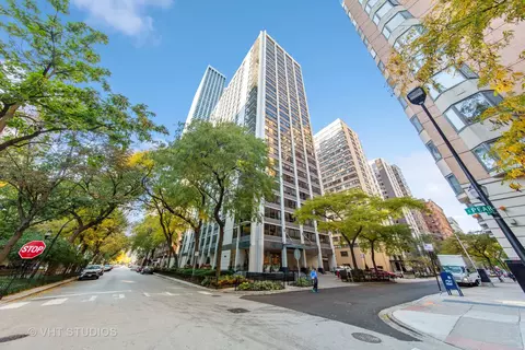 222 E Pearson St #904, Chicago, IL 60611