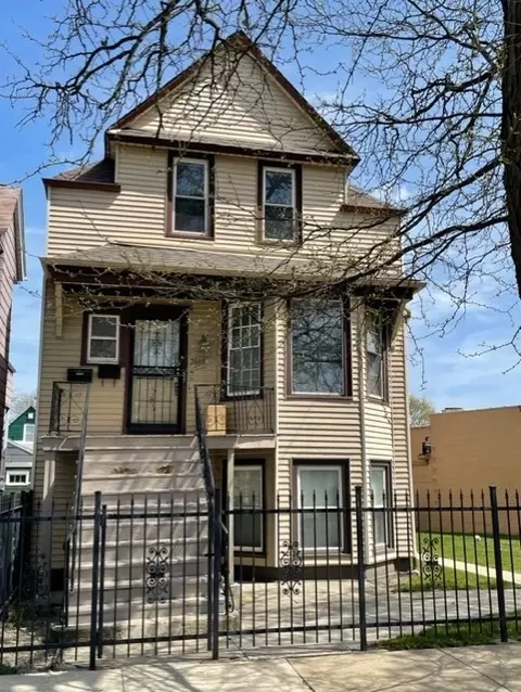 3863 N Drake Ave, Chicago, IL 60618