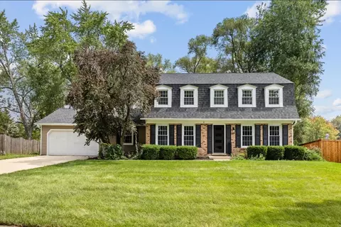 6 S167 Cape Rd, Naperville, IL 60540