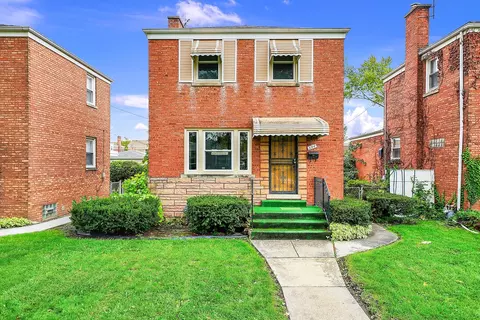 3914 Adams St, Bellwood, IL 60104