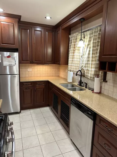 11601 S Oakley Ave, Chicago, IL 60643 photo 10