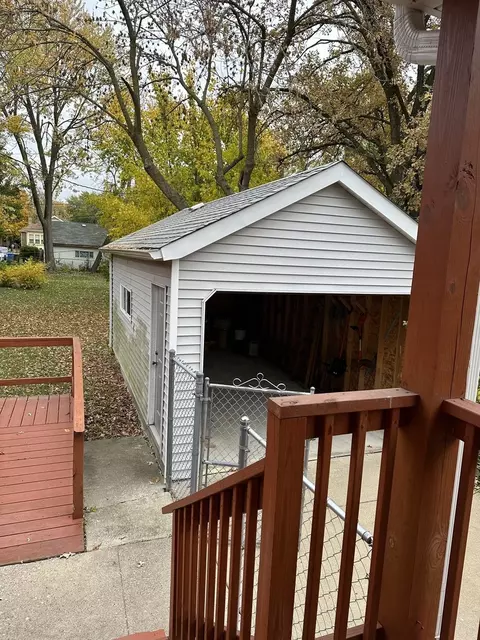 11601 S Oakley Ave, Chicago, IL 60643 photo 8