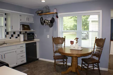 257 Edgewood Dr, Algonquin, IL 60102 photo 9
