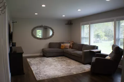 257 Edgewood Dr, Algonquin, IL 60102 photo 5