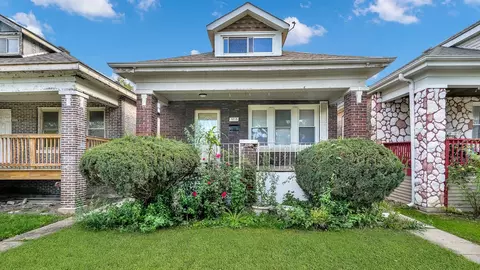5715 S Fairfield Ave, Chicago, IL 60629