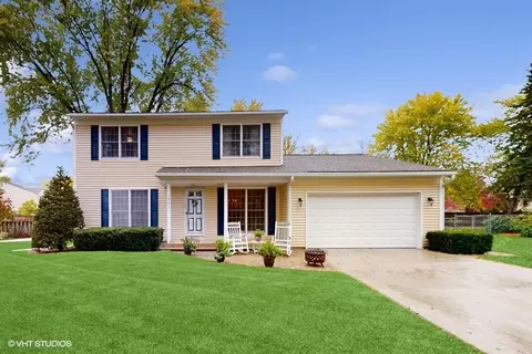 1041 Cordova Ct, Wheaton, IL 60189