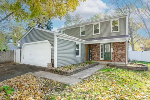 1644 Cumberland Rd, Aurora, IL 60504