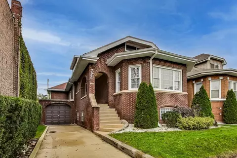 7546 S Crandon Ave, Chicago, IL 60649