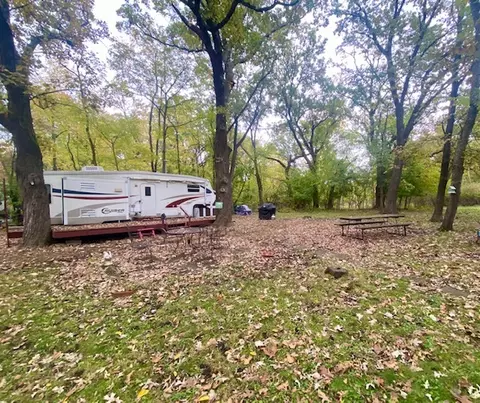 26189 Woodhaven, Sublette, IL 61367
