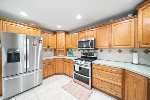 1939 185th St, Lansing, IL 60438 photo 5