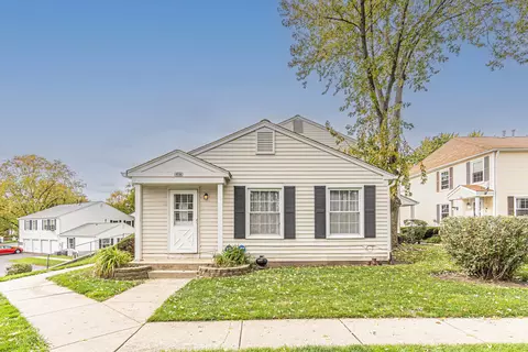 453 Sidney Ave #A, Glendale Heights, IL 60139