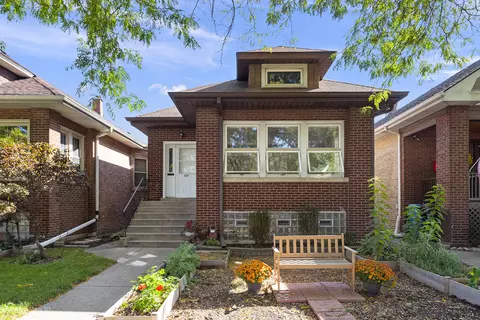 4527 N Knox Ave, Chicago, IL 60630