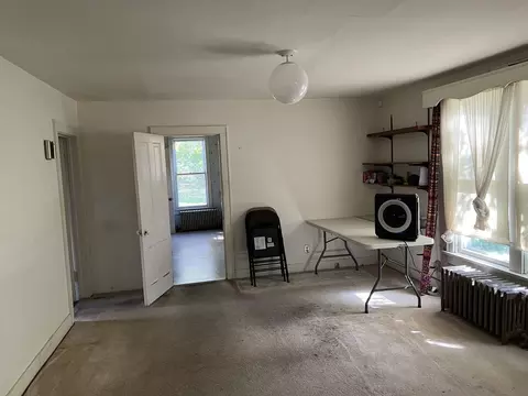 833 Prospect St, Elgin, IL 60120 photo 5