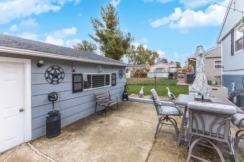 1505 Perry St, Bloomington, IL 61701 photo 34