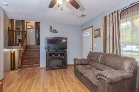 1505 Perry St, Bloomington, IL 61701 photo 9