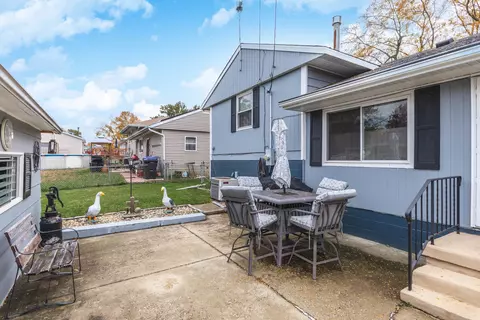 1505 Perry St, Bloomington, IL 61701 photo 31