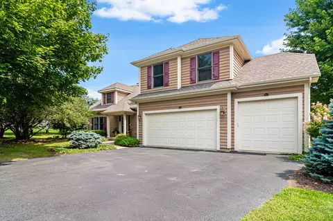5 N841 Prairie Valley Dr, Saint Charles, IL 60175