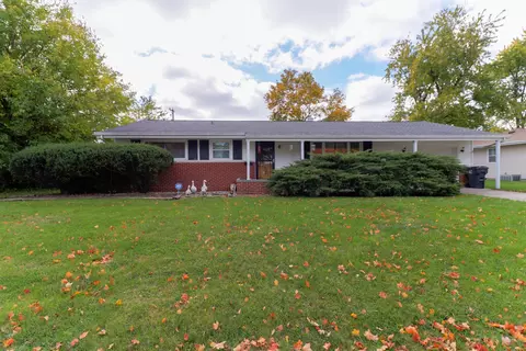 7 Hillcrest Dr, Tuscola, IL 61953