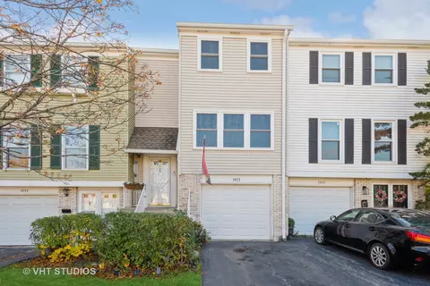 1935 Farnham Ct, Schaumburg, IL 60194