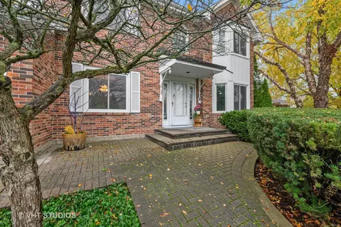 1165 Tracie Dr, Lake Zurich, IL 60047