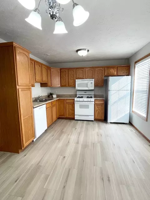 1817 Park West Dr, Normal, IL 61761 photo 7