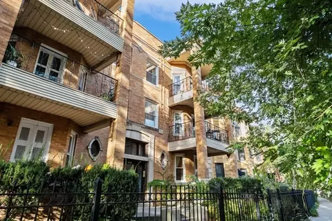 938 W Belle Plaine Ave #1E, Chicago, IL 60613