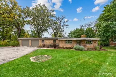 363 N Lincolnway Ave N, North Aurora, IL 60542