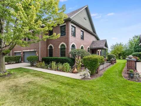 21633 Kent Ct, Frankfort, IL 60423