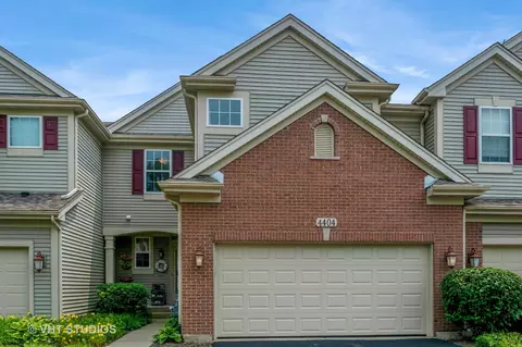4404 Shooting Star Ct #4404, Island Lake, IL 60042