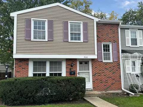 7610 Manchester Mnr, Hanover Park, IL 60133