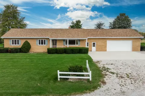19558 E 2525 North Rd, Lexington, IL 61753