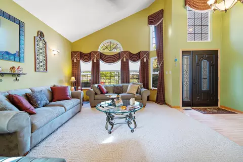 1212 Leonard Dr, Plainfield, IL 60586 photo 8