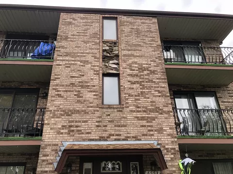 6553 W 64th Pl #3W, Chicago, IL 60638