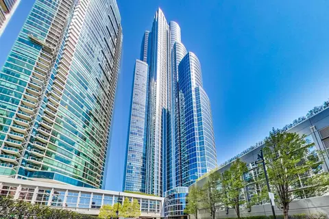1211 S Prairie Ave #1004, Chicago, IL 60605