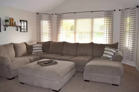 1570 Mallards Cv, Beecher, IL 60401 photo 13