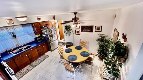 Dining - 1024 W 107th Pl, Chicago, IL 60643 photo 3 of 3