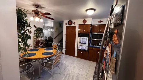 Dining - 1024 W 107th Pl, Chicago, IL 60643 photo 2 of 3