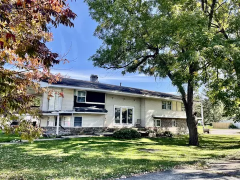 208 E Illinois St, Mansfield, IL 61854