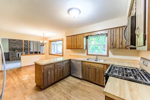 708 Redwing Dr, Geneva, IL 60134 photo 7