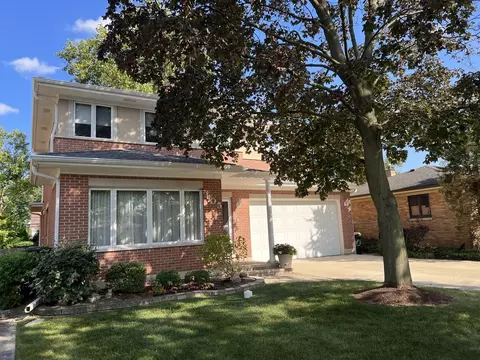 405 N Redfield Ct, Park Ridge, IL 60068